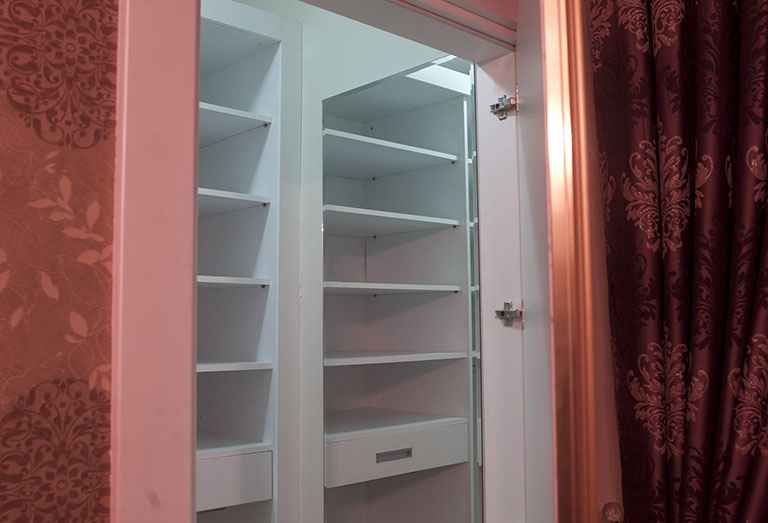 HOUSING-WOODEN-FURNITURE-3-simaf